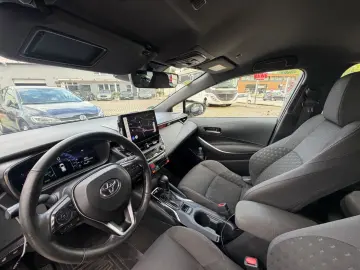 TOYOTA Corolla Touring Sports Hybrid Business Edition