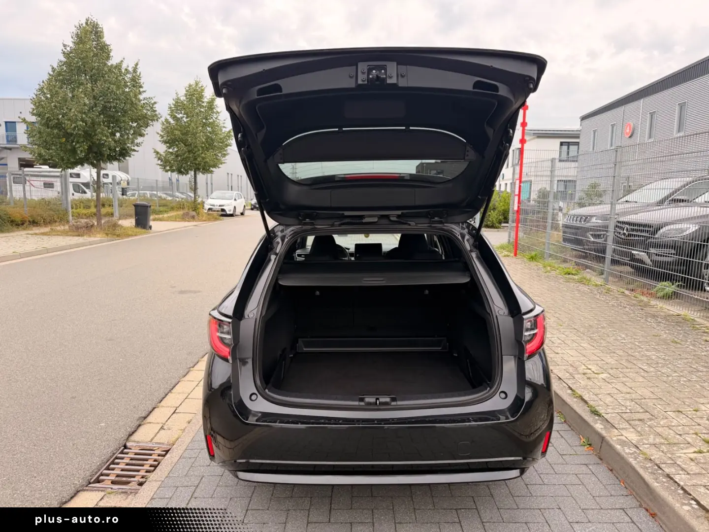 TOYOTA Corolla Hybrid Active  NAVI KAMERA ABSTANDSTEMP