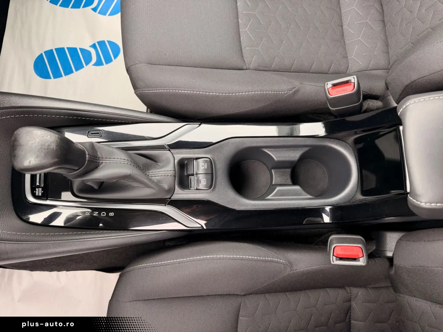 TOYOTA Corolla Hybrid Active  NAVI KAMERA ABSTANDSTEMP