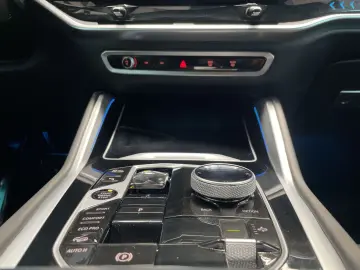 BMW X6 xDrive40d M Sportpaket 22 Zoll H K