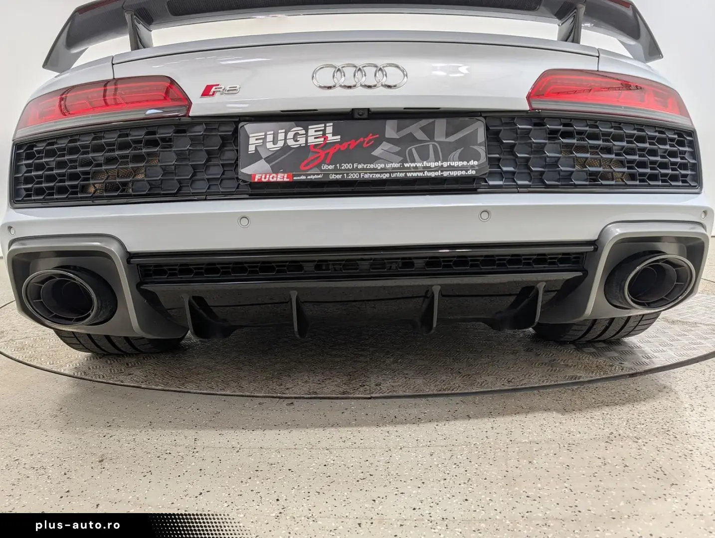 AUDI R8 Coupe 5.2 V10 quattro Performance UPE  234.6€