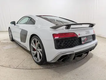 AUDI R8 Coupe 5.2 V10 quattro Performance UPE  234.6€