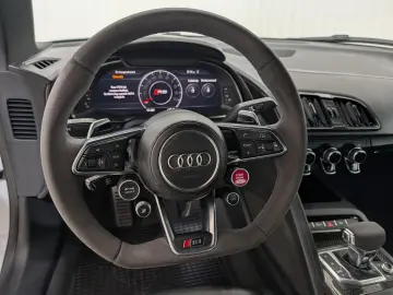 AUDI R8 Coupe 5.2 V10 quattro Performance UPE  234.6€