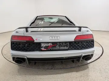 AUDI R8 Coupe 5.2 V10 quattro Performance UPE  234.6€