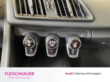 AUDI R8 Coupe performance quattro LED B&O Leder Raute
