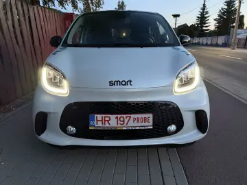 SMART FORFOUR EQ EDITION ONE LED MATRIX PANORAMIC FUL PIELE