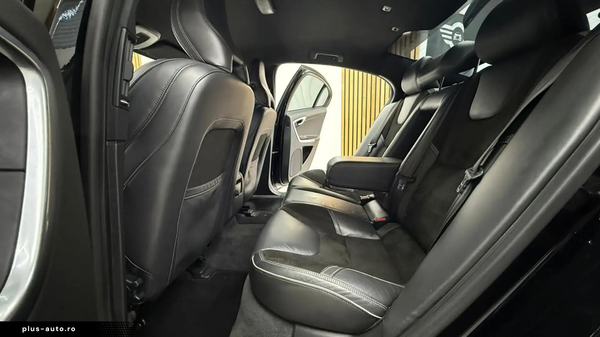 Volvo S60 R-Design