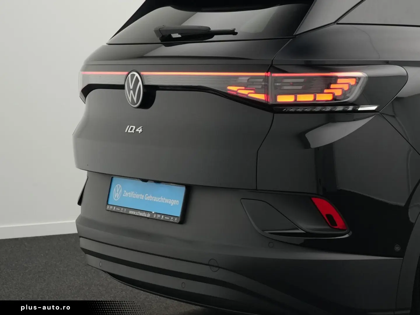 VW ID.4 Pro PANO SIDE R-KAM 19