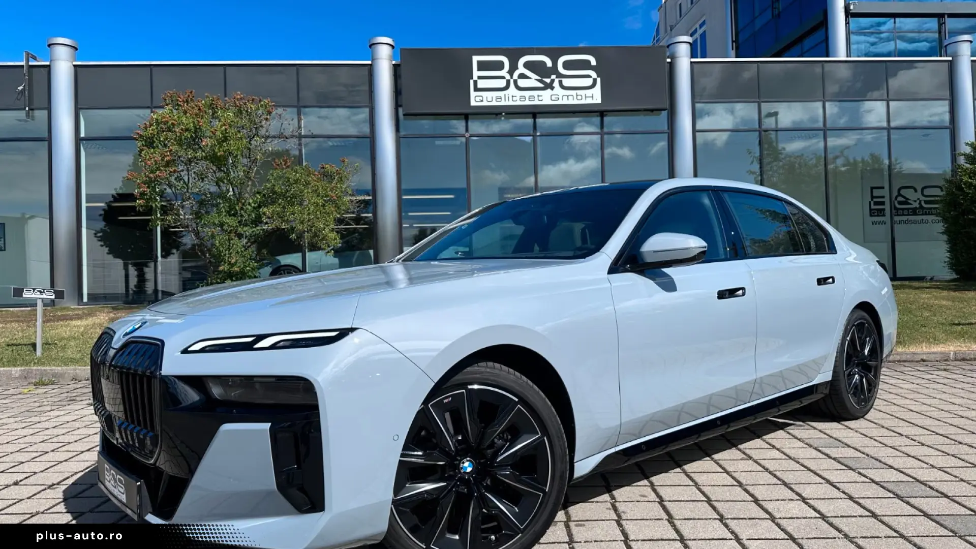 BMW 740d xDrive M Sport Pro   Executive Lounge