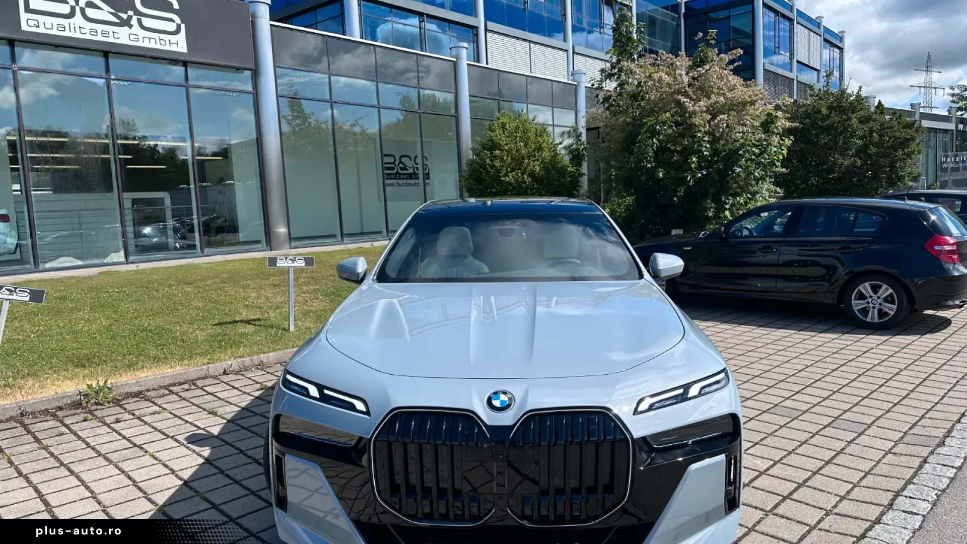 BMW 740d xDrive M Sport Pro   Executive Lounge