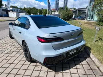 BMW 740d xDrive M Sport Pro   Executive Lounge