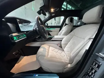 BMW 740d xDrive M Sport Pro   Executive Lounge