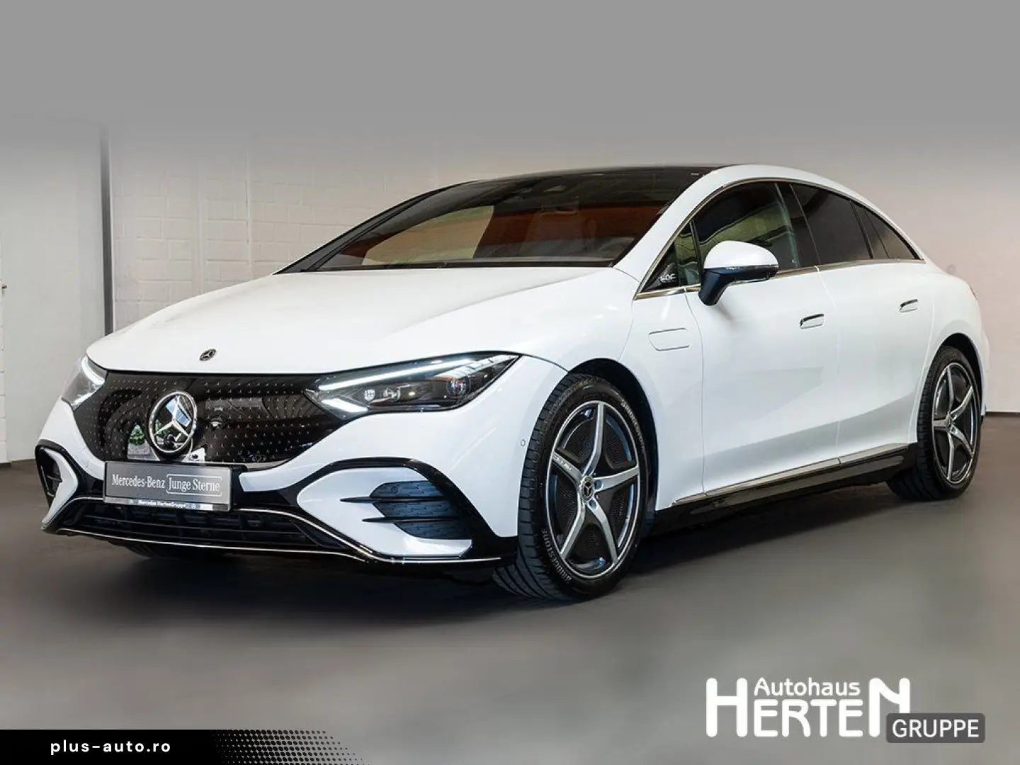 MERCEDES-BENZ EQE 300 EDITION AMG NIGHT PANO HUD 20  AHK 360