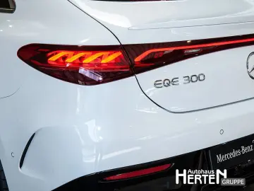 MERCEDES-BENZ EQE 300 EDITION AMG NIGHT PANO HUD 20  AHK 360