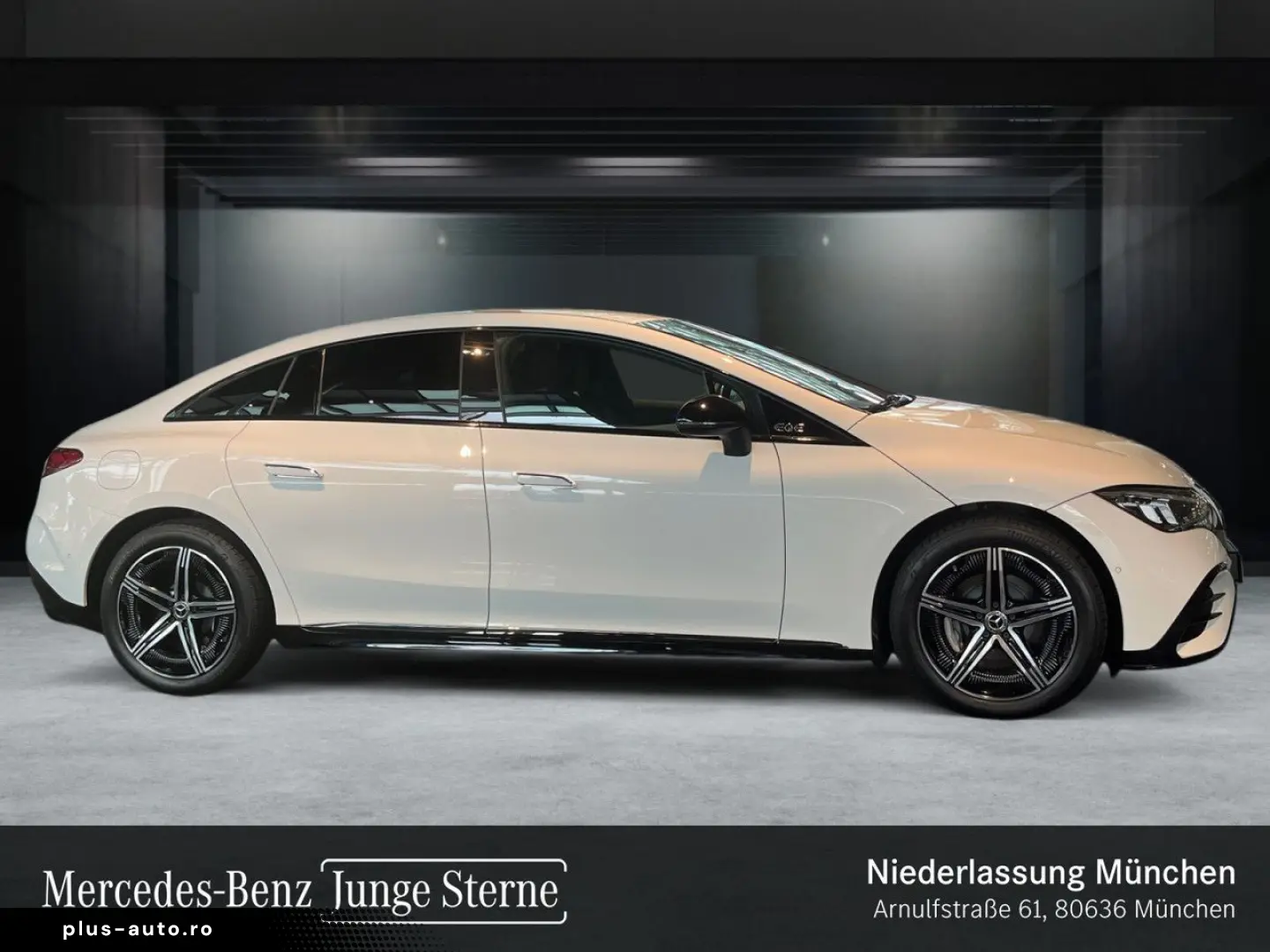 MERCEDES-BENZ EQE 300 AMG ADVANCED PLUS NIGHT DISTR  19 TOTW