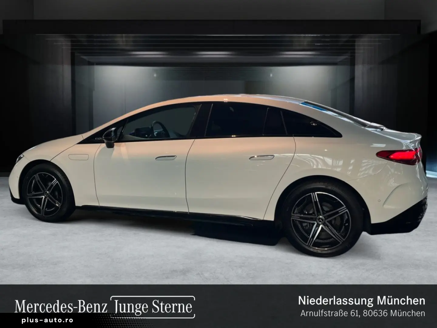 MERCEDES-BENZ EQE 300 AMG ADVANCED PLUS NIGHT DISTR  19 TOTW