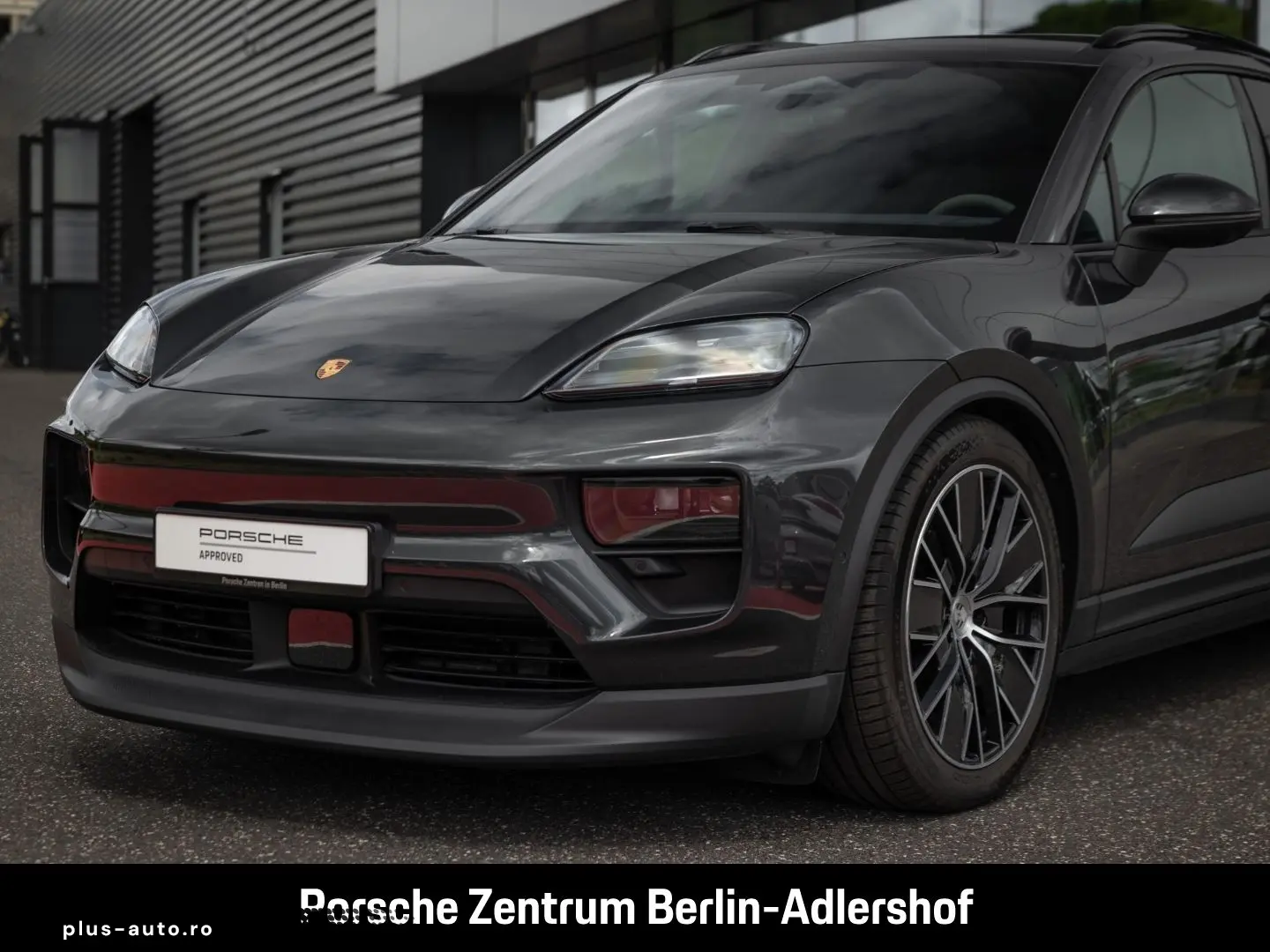 PORSCHE Macan 4 Surround-View Luftfederung PASM 1.Hand