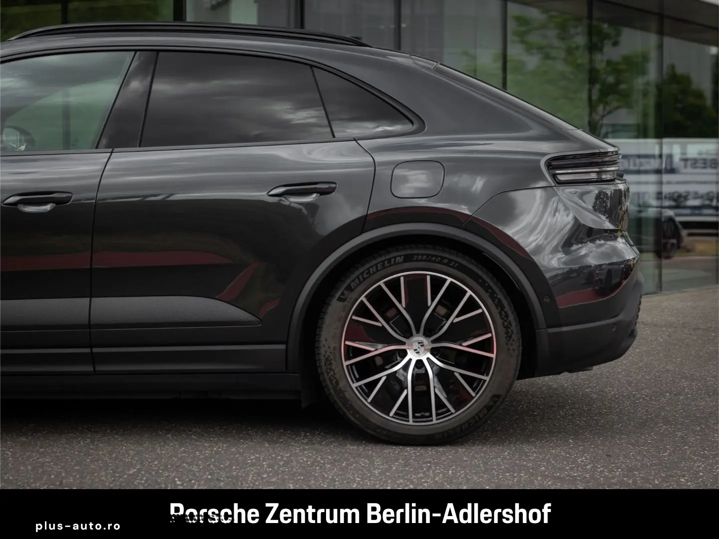 PORSCHE Macan 4 Surround-View Luftfederung PASM 1.Hand