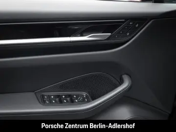 PORSCHE Macan 4 Surround-View Luftfederung PASM 1.Hand