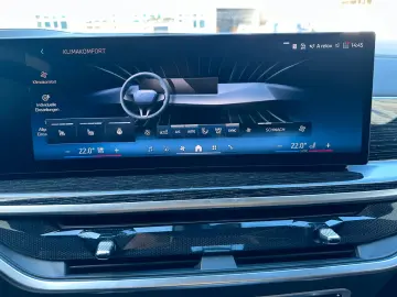 BMW X6 xDrive40d M Sport Pro   B&W • Pano • 360  • HUD
