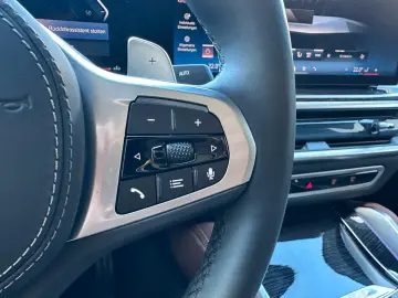 BMW X6 xDrive40d M Sport Pro   B&W • Pano • 360  • HUD