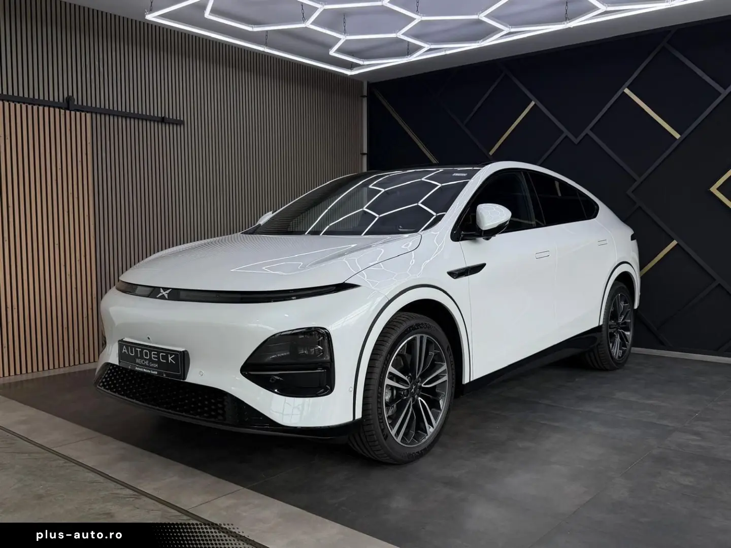 XPENG G6 RWD AHK Pano 360Kamera Vollleder