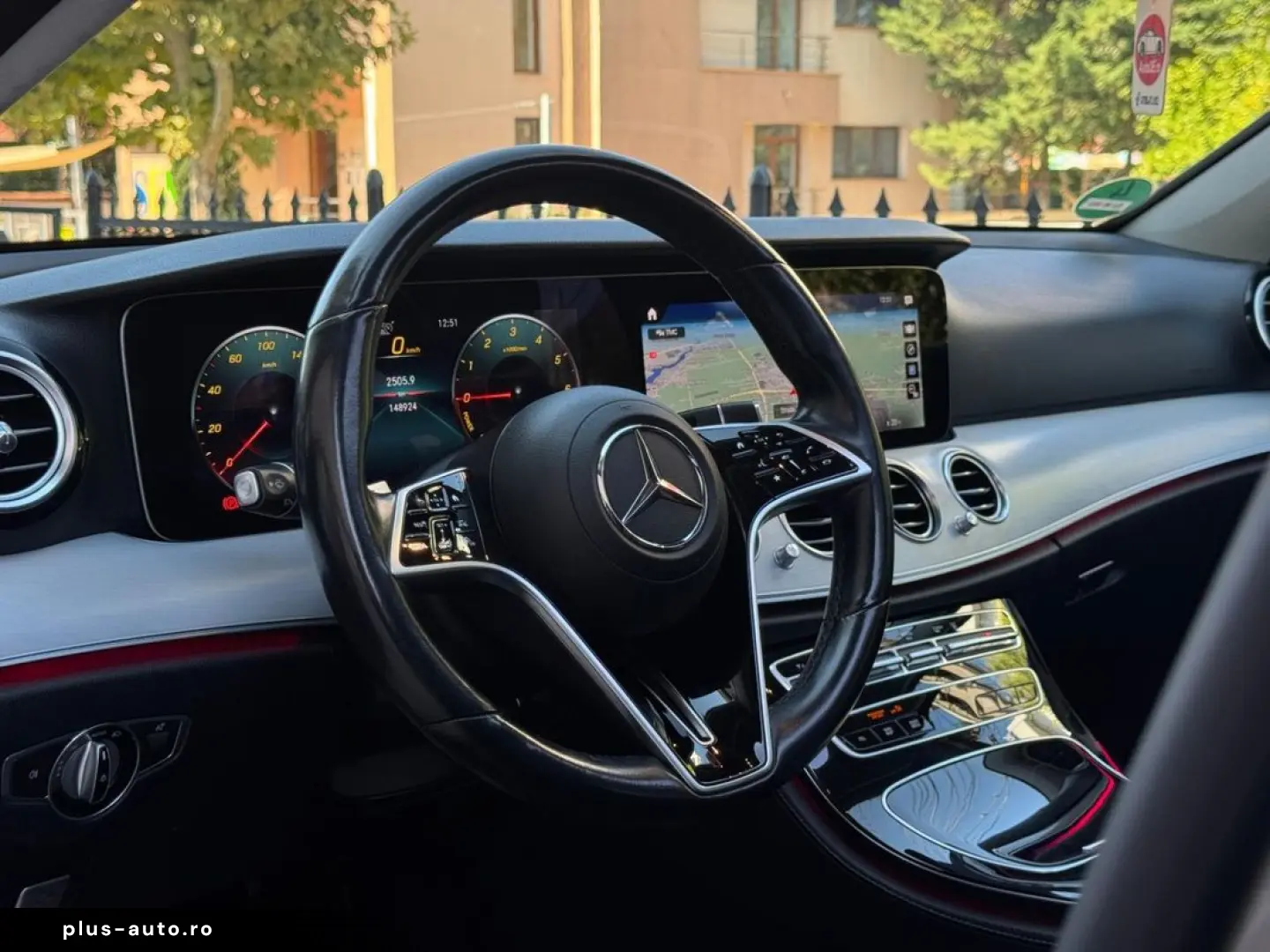 Mercedes-Benz E