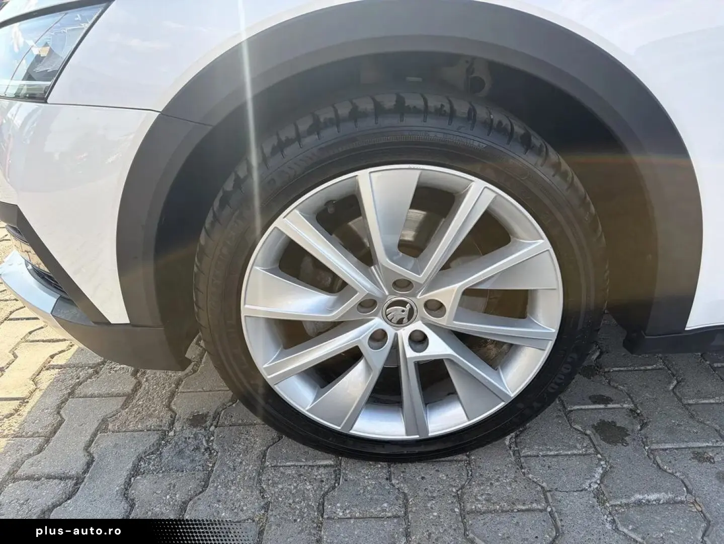 Skoda Octavia 2.0 TDI 200CP Scout Combi Dsg 4x4