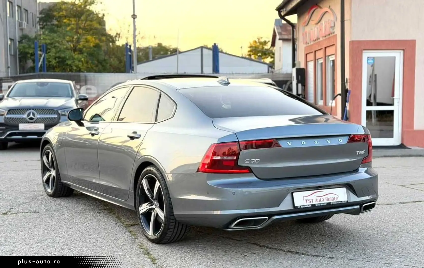 Volvo S90