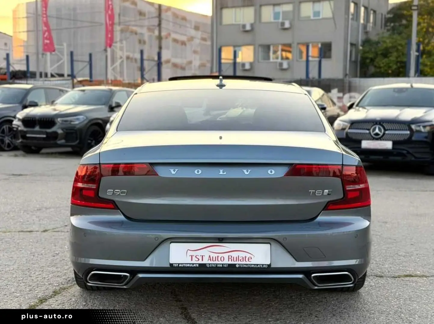 Volvo S90