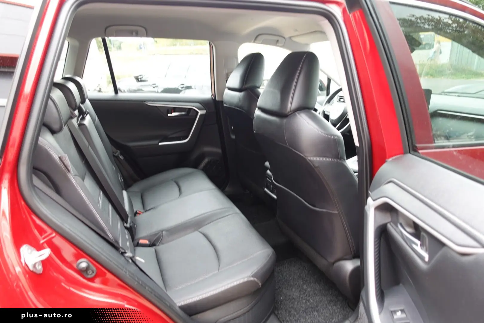 TOYOTA RAV 4 2.5 Hybrid Lounge Allrad 5J Garantie
