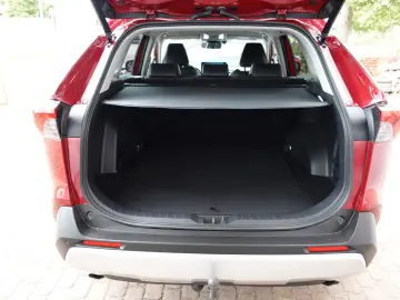 TOYOTA RAV 4 2.5 Hybrid Lounge Allrad 5J Garantie