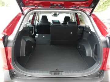 TOYOTA RAV 4 2.5 Hybrid Lounge Allrad 5J Garantie