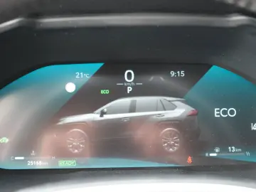 TOYOTA RAV 4 2.5 Hybrid Lounge Allrad 5J Garantie