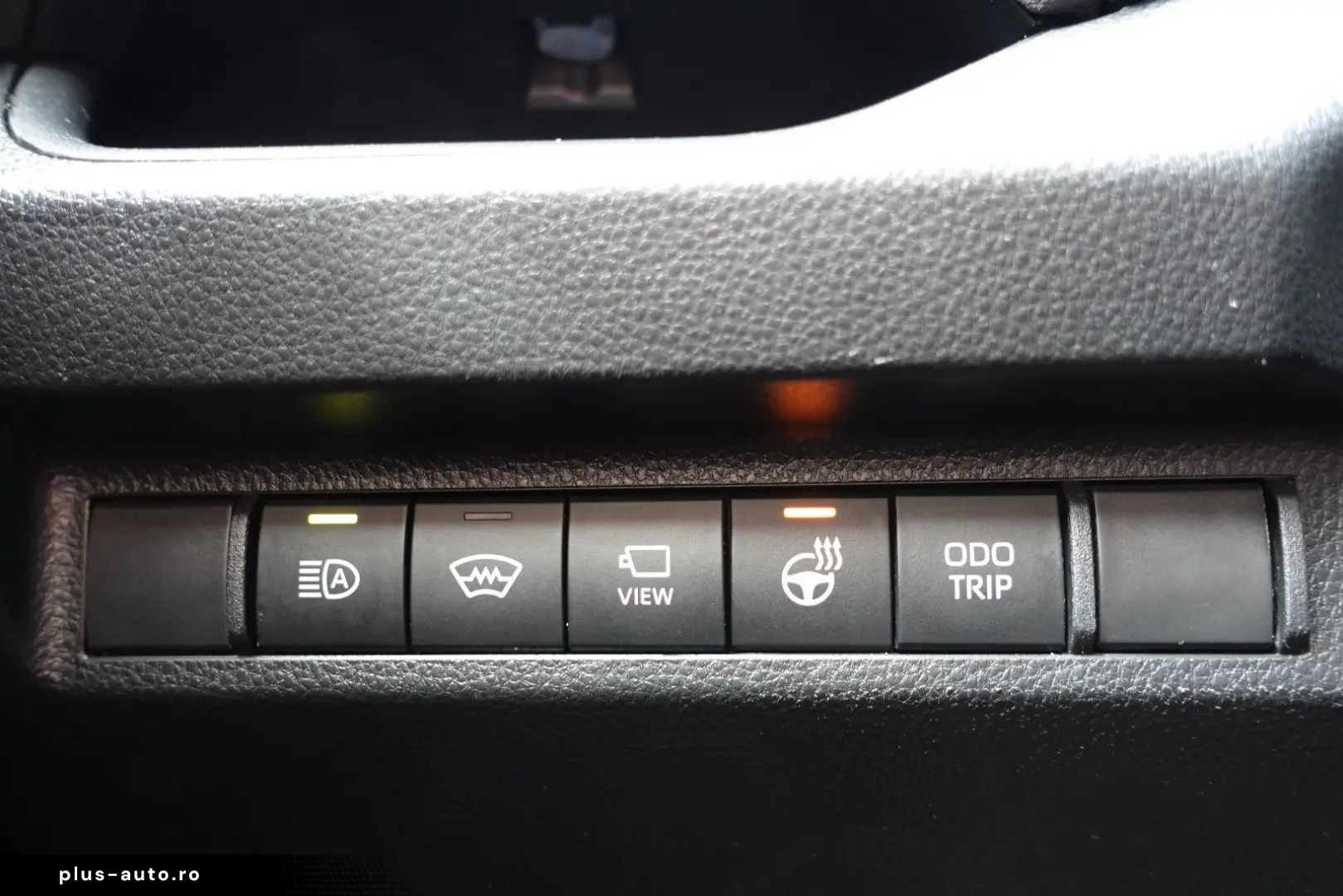 TOYOTA RAV 4 2.5 Hybrid Lounge Allrad 5J Garantie