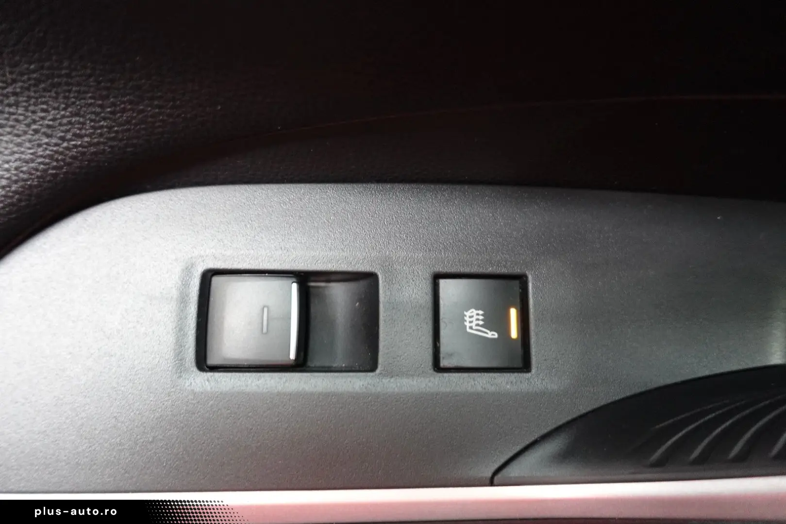 TOYOTA RAV 4 2.5 Hybrid Lounge Allrad 5J Garantie