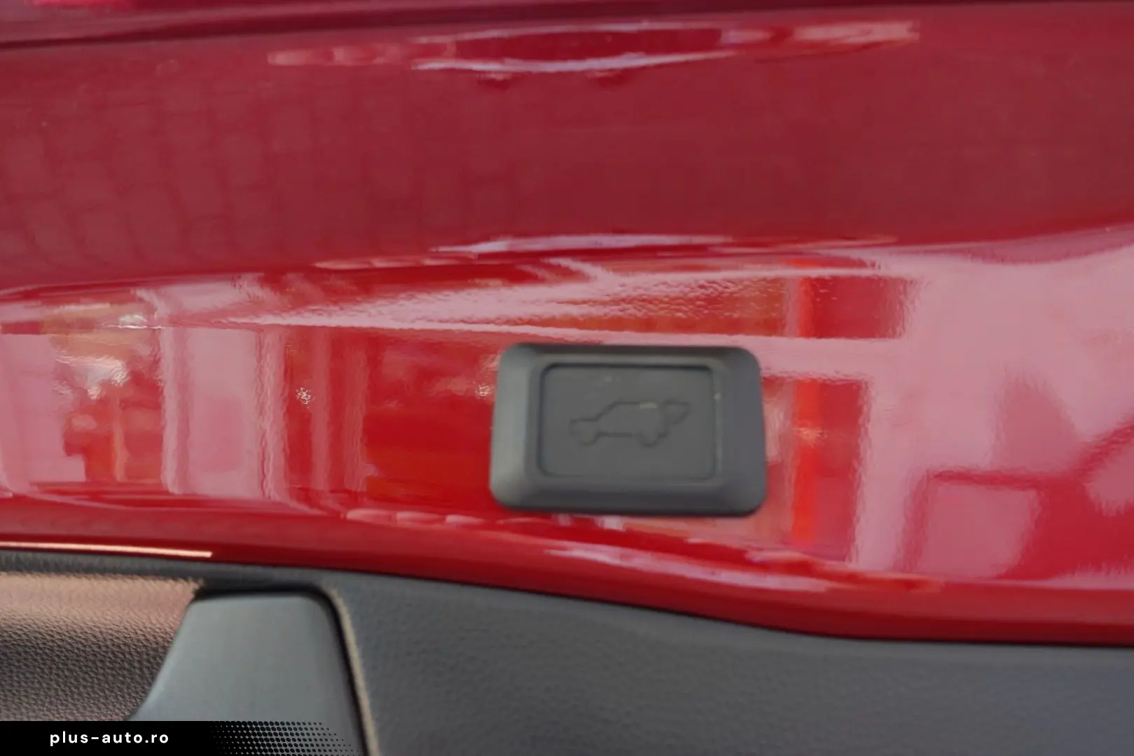TOYOTA RAV 4 2.5 Hybrid Lounge Allrad 5J Garantie