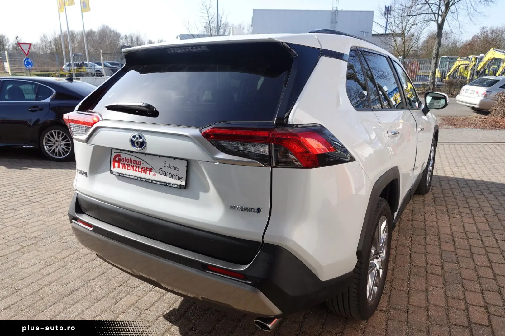TOYOTA RAV 4 2.5 Hybrid Lounge Allrad 5J Garantie