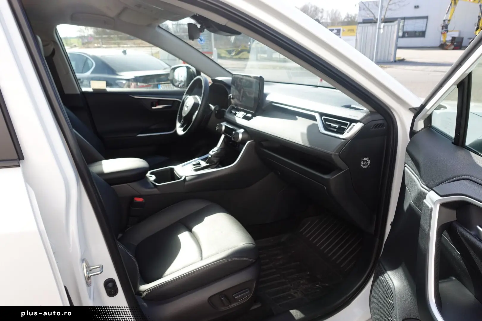 TOYOTA RAV 4 2.5 Hybrid Lounge Allrad 5J Garantie