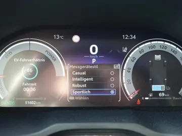 TOYOTA RAV 4 2.5 Hybrid Lounge Allrad 5J Garantie