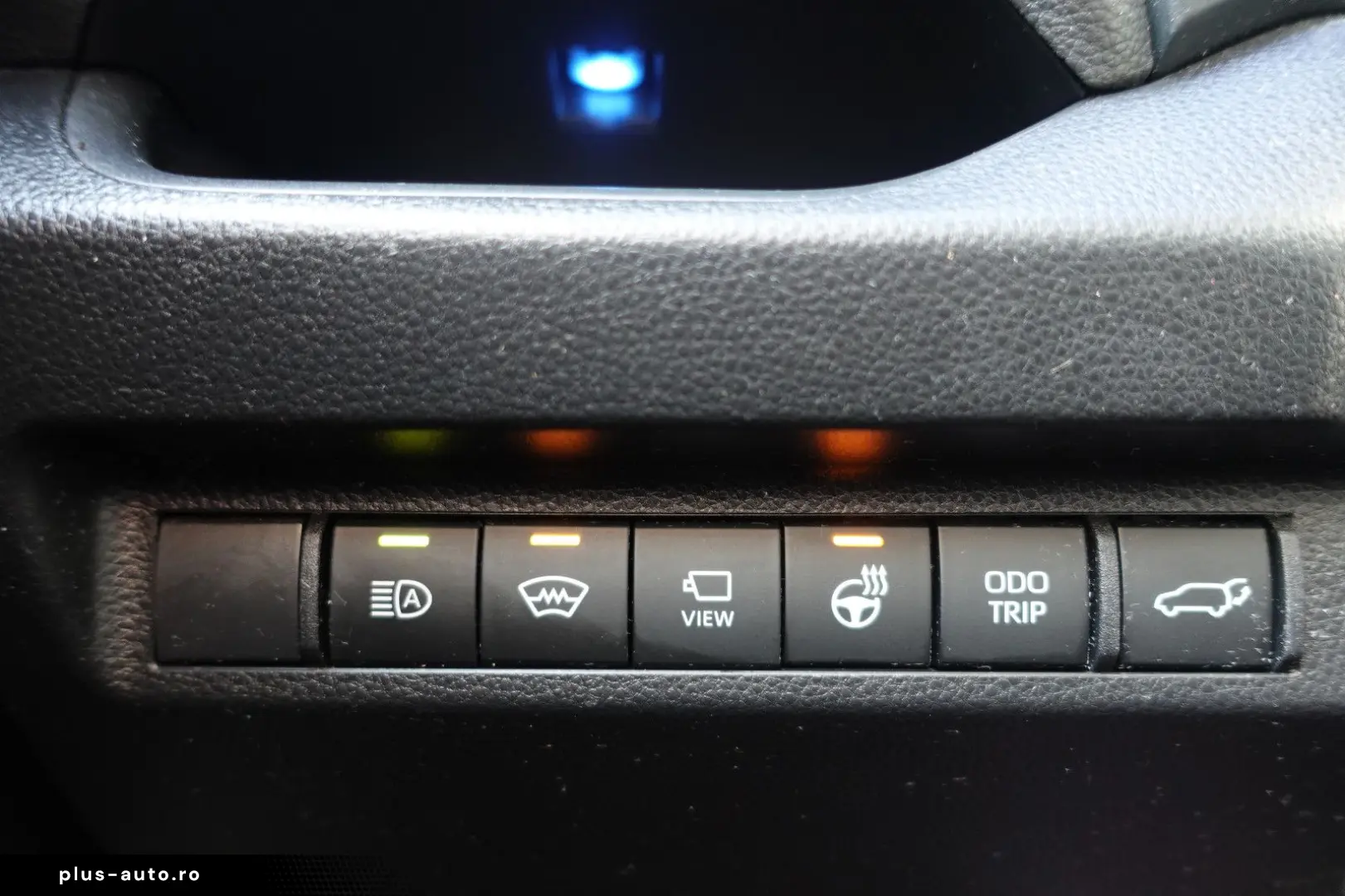 TOYOTA RAV 4 2.5 Hybrid Lounge Allrad 5J Garantie