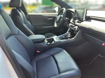 TOYOTA RAV 4 Hybrid 4x4 Style Selection Navi Soundsyste