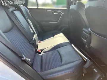 TOYOTA RAV 4 Hybrid 4x4 Style Selection Navi Soundsyste