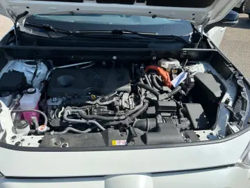 TOYOTA RAV 4 Hybrid 4x4 Style Selection Navi Soundsyste