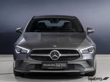 MERCEDES-BENZ CLA 200 Coupé Progressive LED Navi Klima DAB