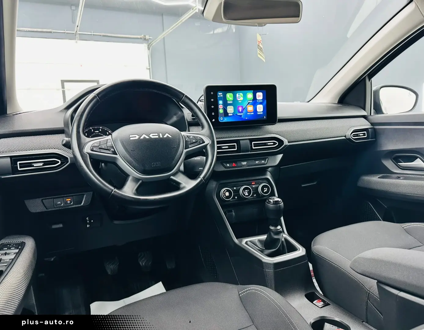 DACIA Logan 2024 — imagine 20