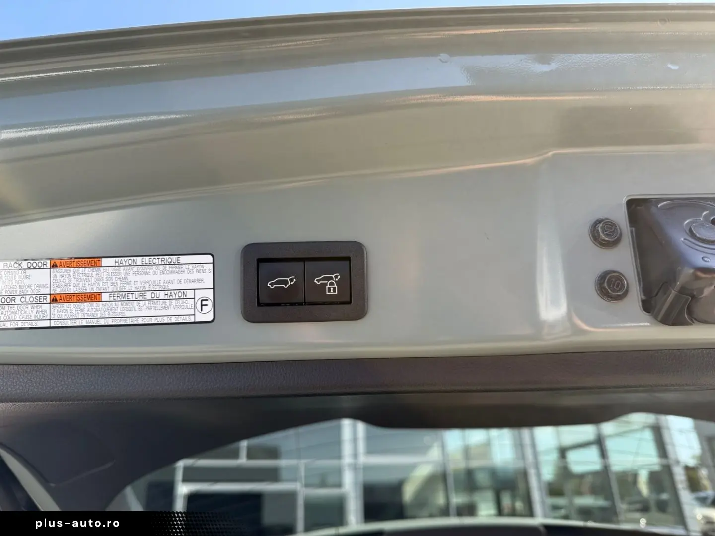 TOYOTA Corolla Cross 2.0 Hybrid AWD Lounge  Pano 360 JB