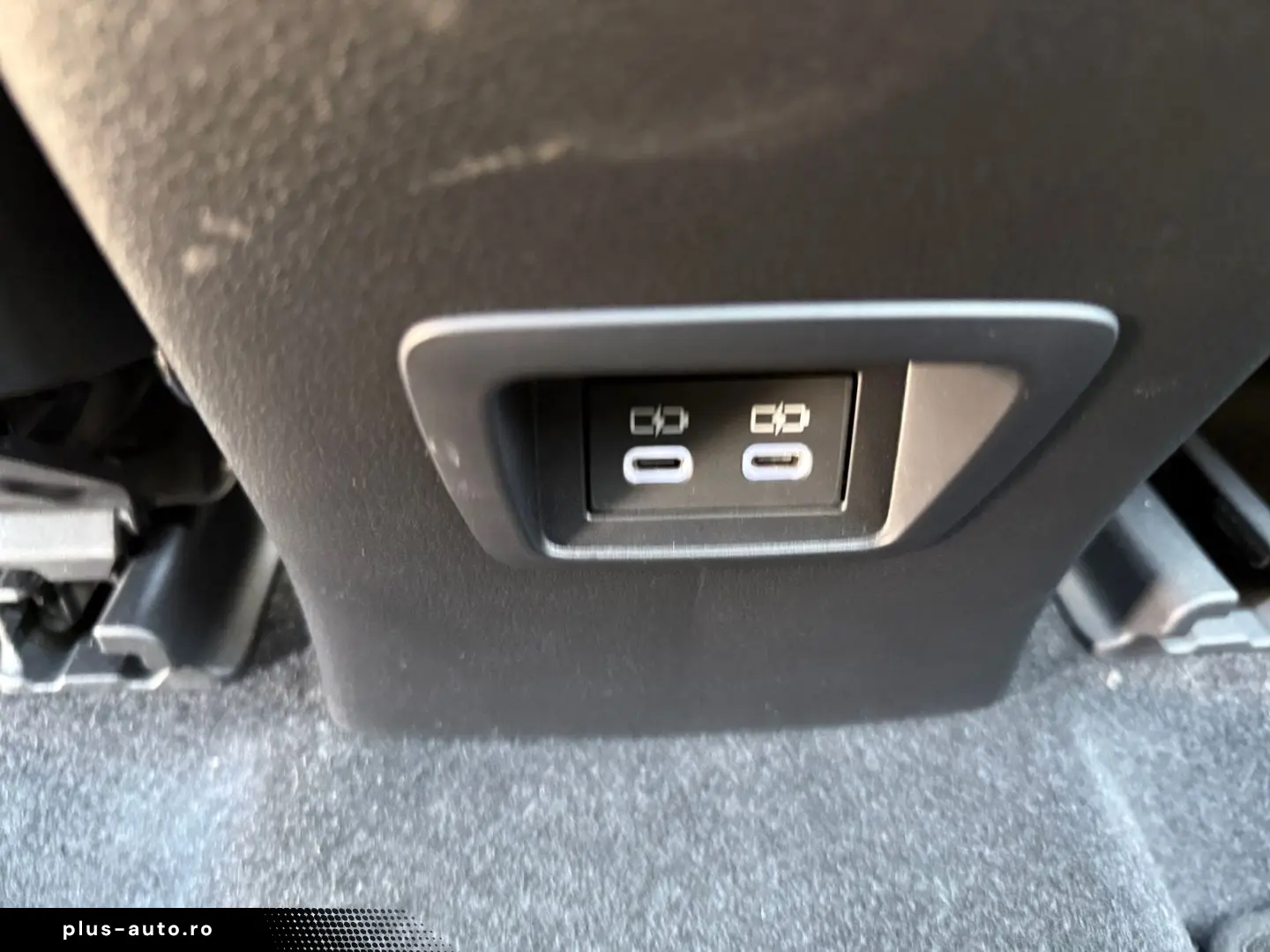 TOYOTA Corolla Cross 2.0 Hybrid AWD Lounge  Pano 360 JB