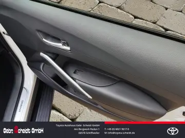 TOYOTA Corolla Cross Hybrid AWD Lounge 360 Grad Kamera