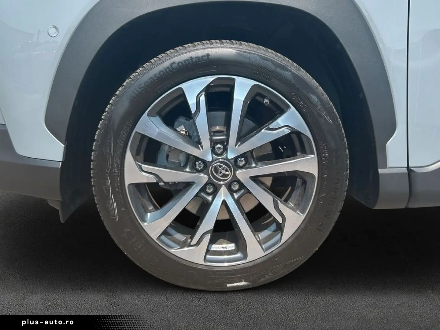 TOYOTA Corolla Cross Hybrid 2.0 4x4 Panoramadach